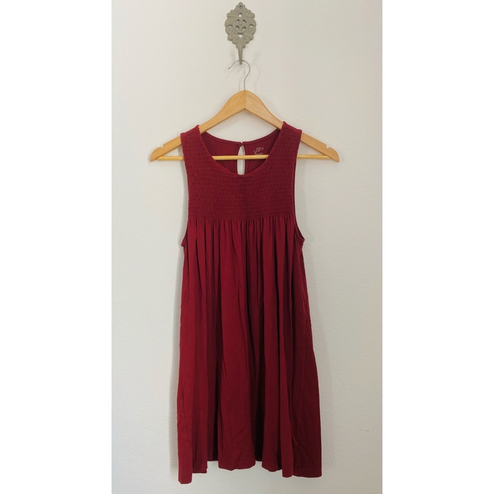 AnnTaylor Loft Beach • Burnt Red Sleeveless Blouse